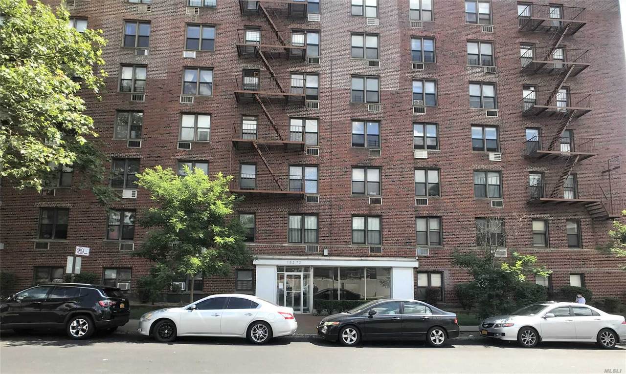 152-72 Melbourne Avenue - Photo 1