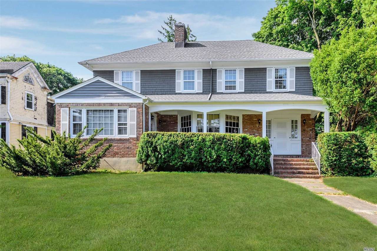 115 Warner Avenue - Photo 1