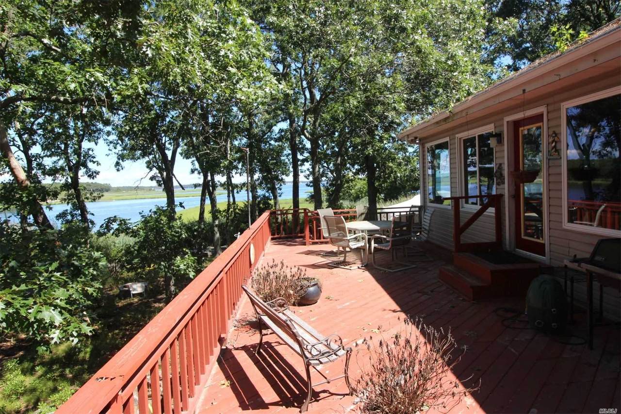 55 Huntington Lane - Photo 1