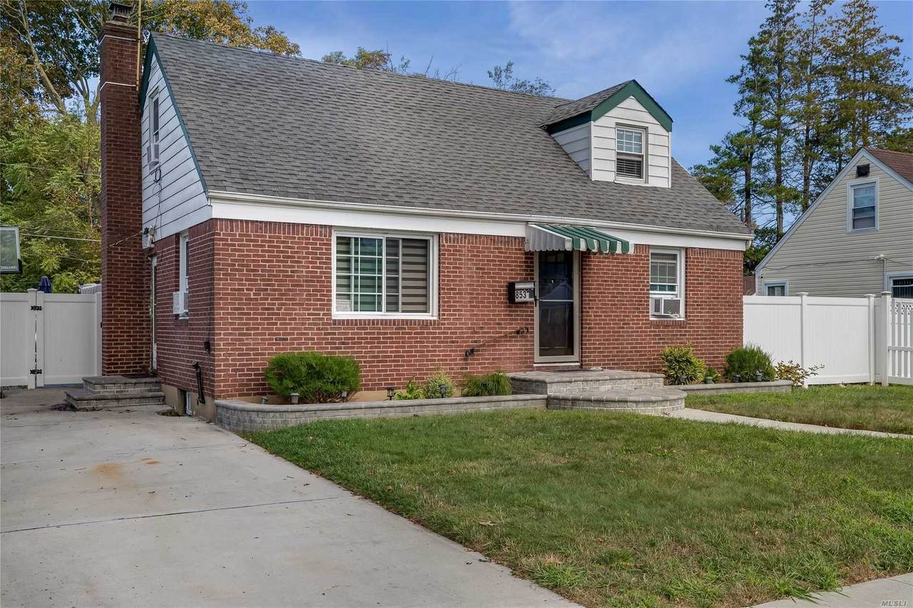 853 Planders Avenue - Photo 1