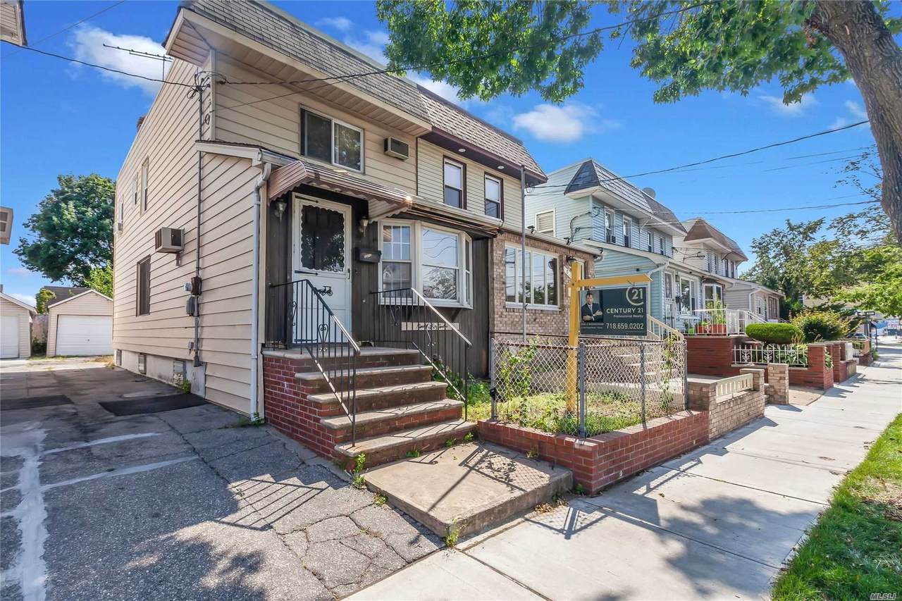 9512 Linden Boulevard - Photo 1
