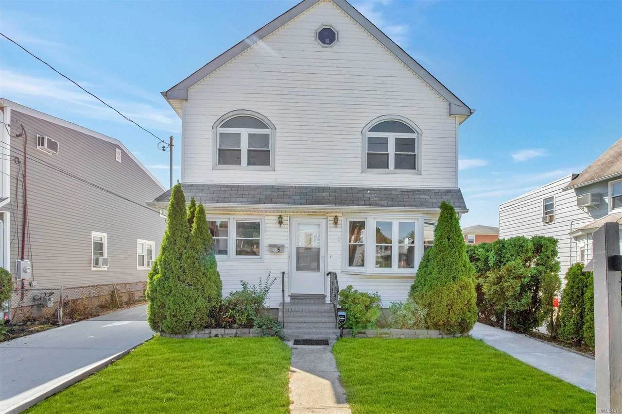 925 Stewart Place - Photo 1