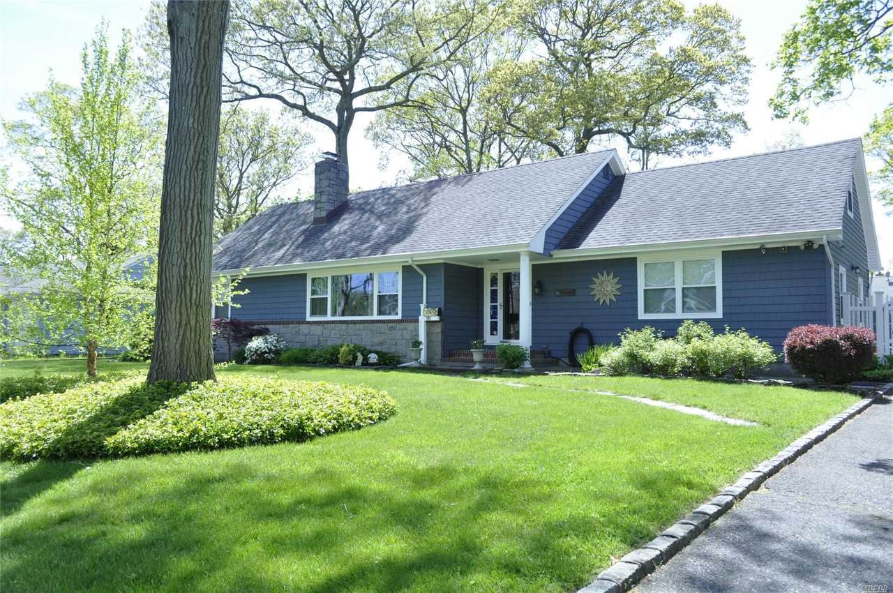 541 Pine Acres Boulevard - Photo 1