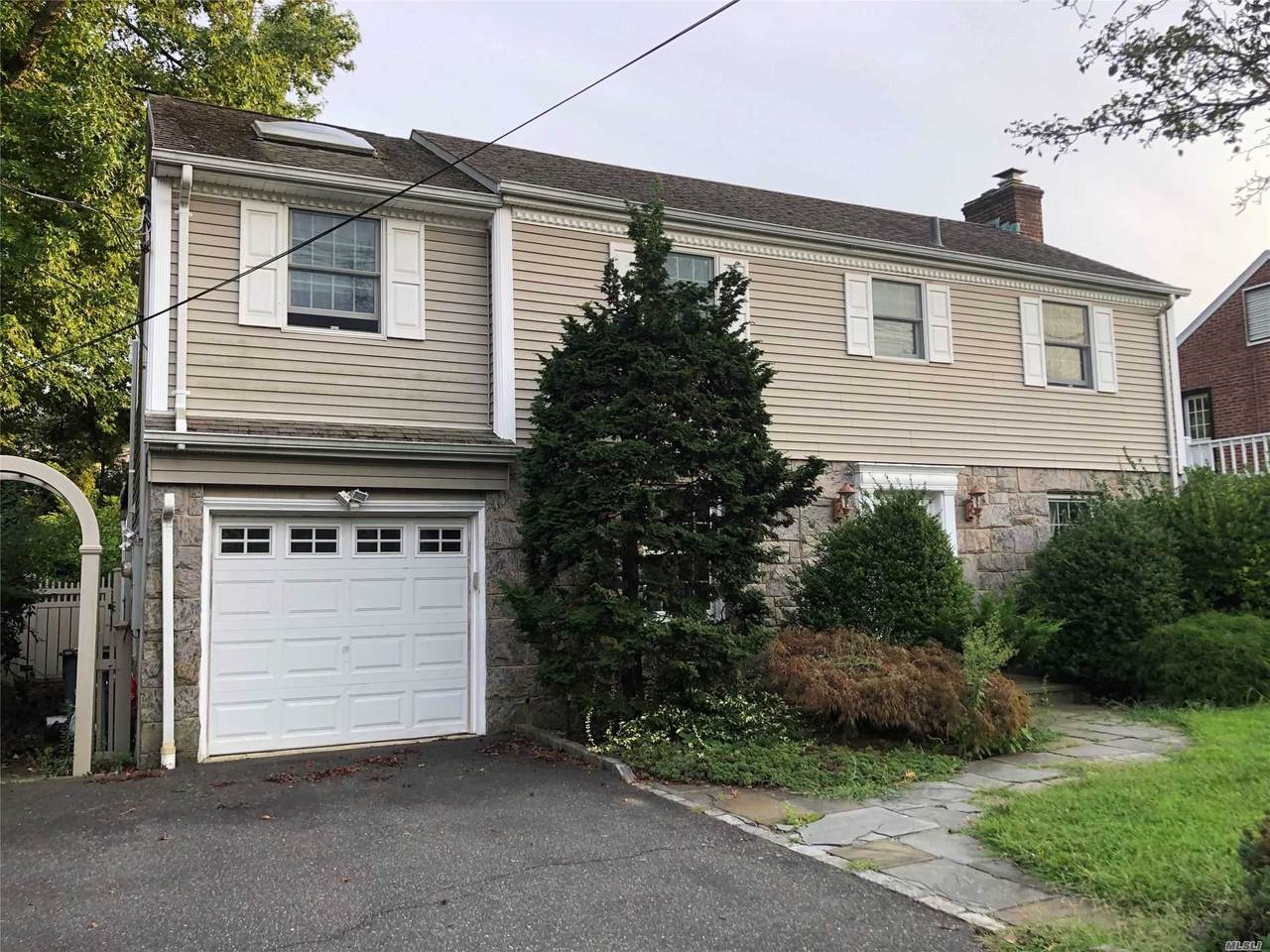 104 Hampshire Road - Photo 1
