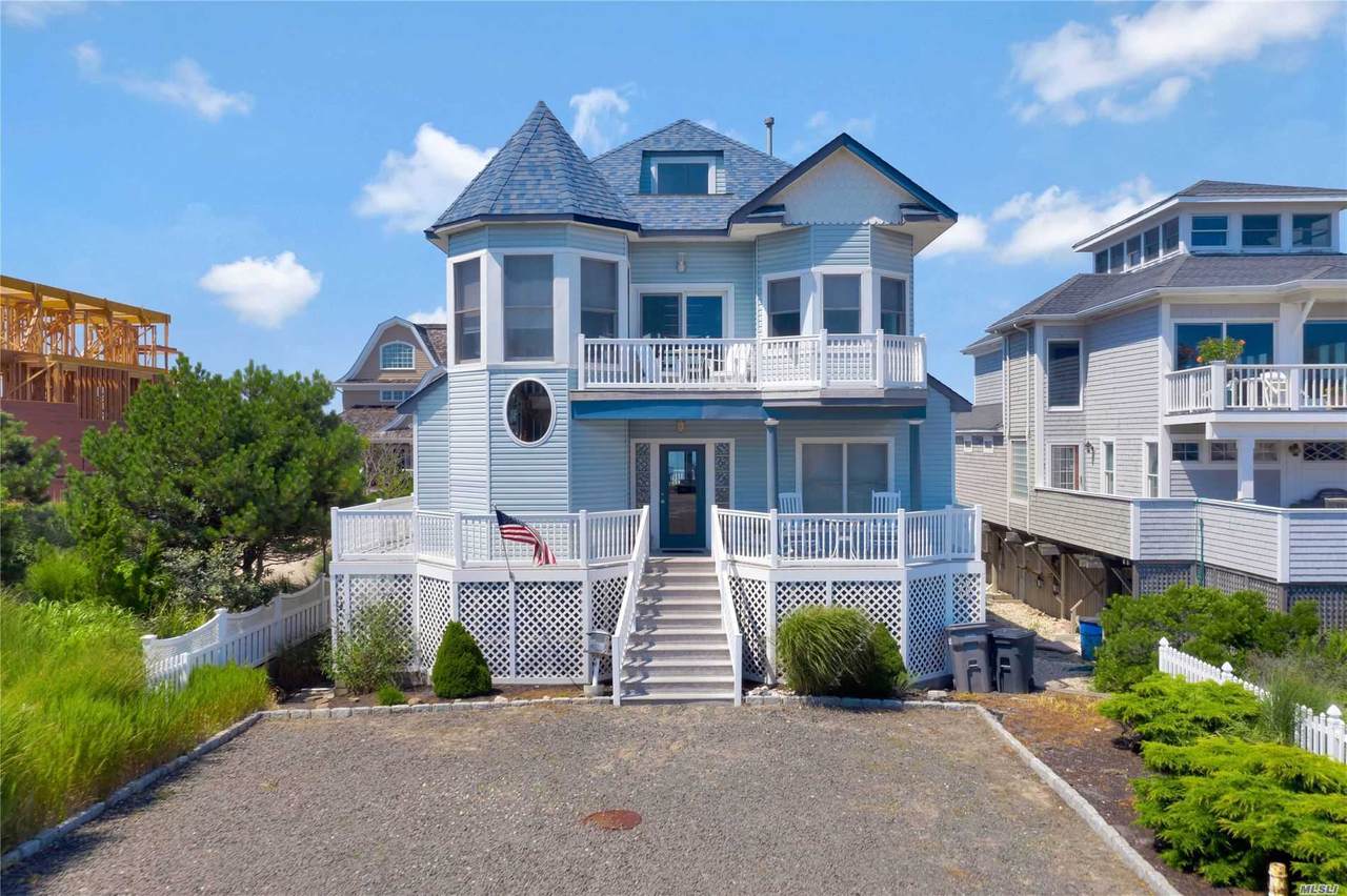 752 Dune Road - Photo 1