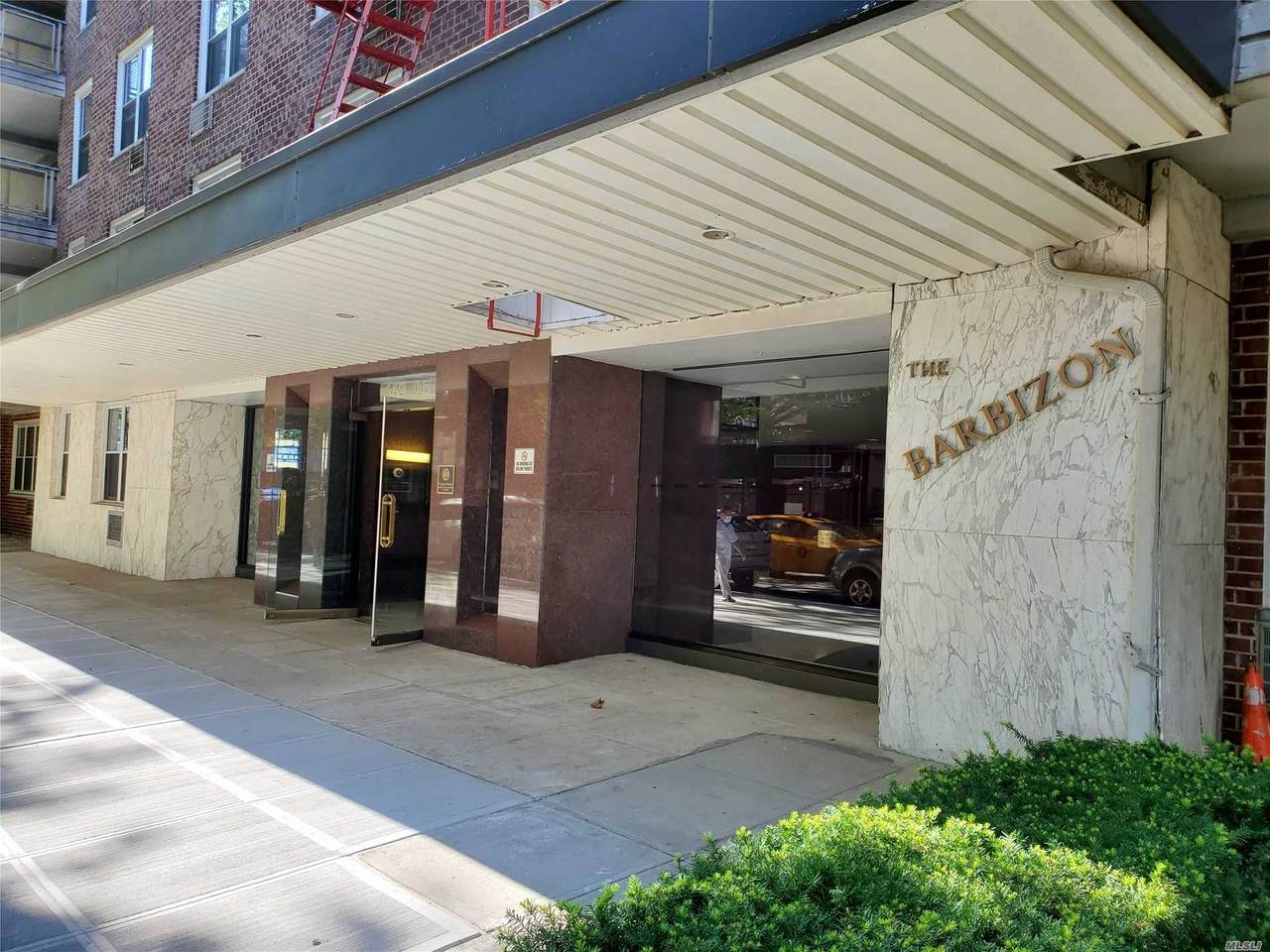 142-05 Roosevelt Avenue - Photo 1