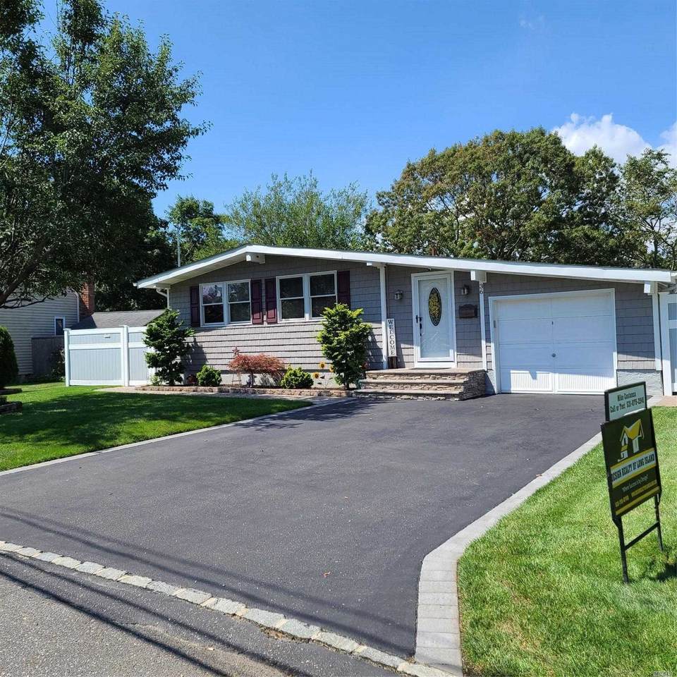 36 Dennis Drive - Photo 1