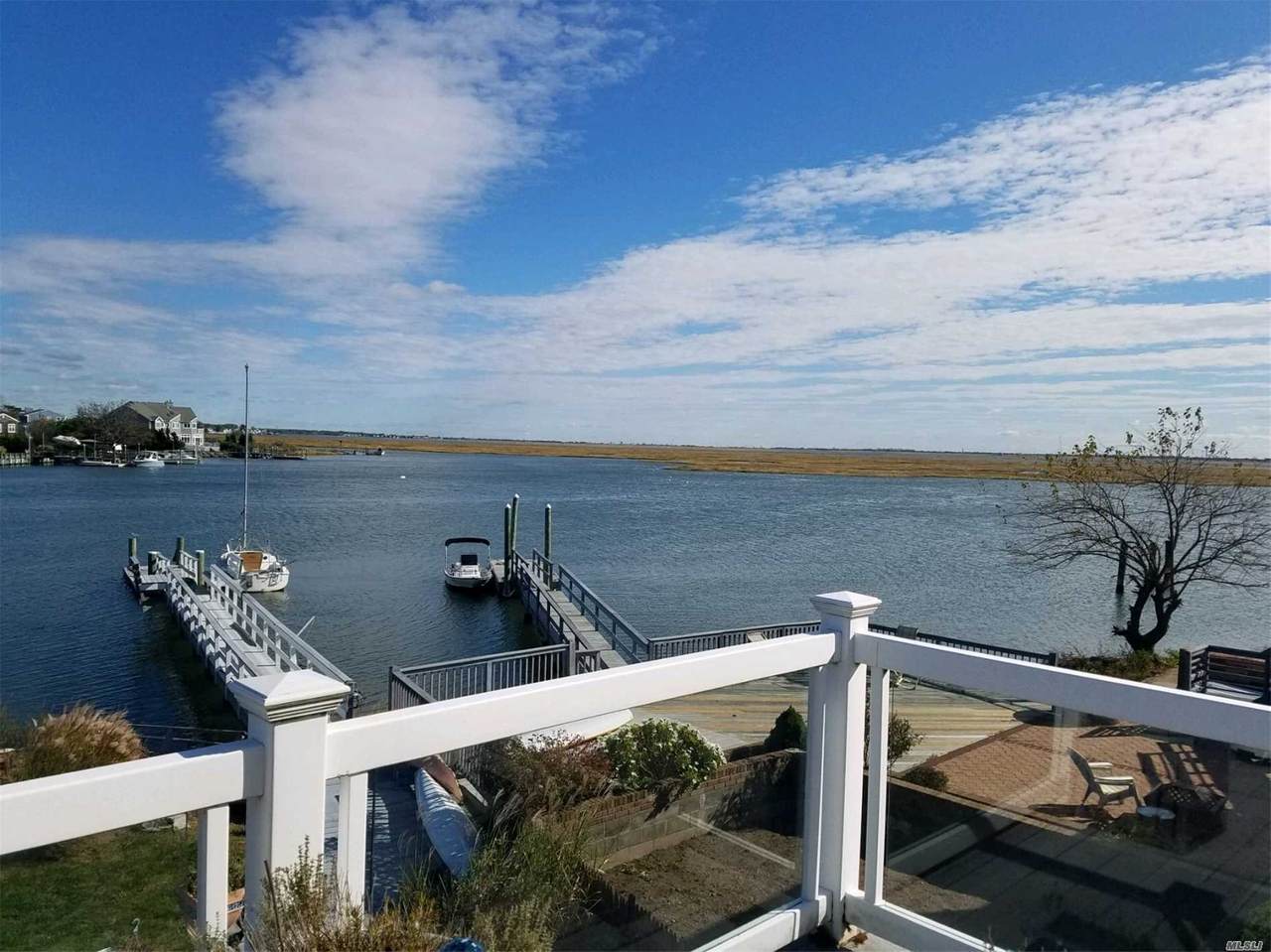 211 Kingston Boulevard - Photo 1