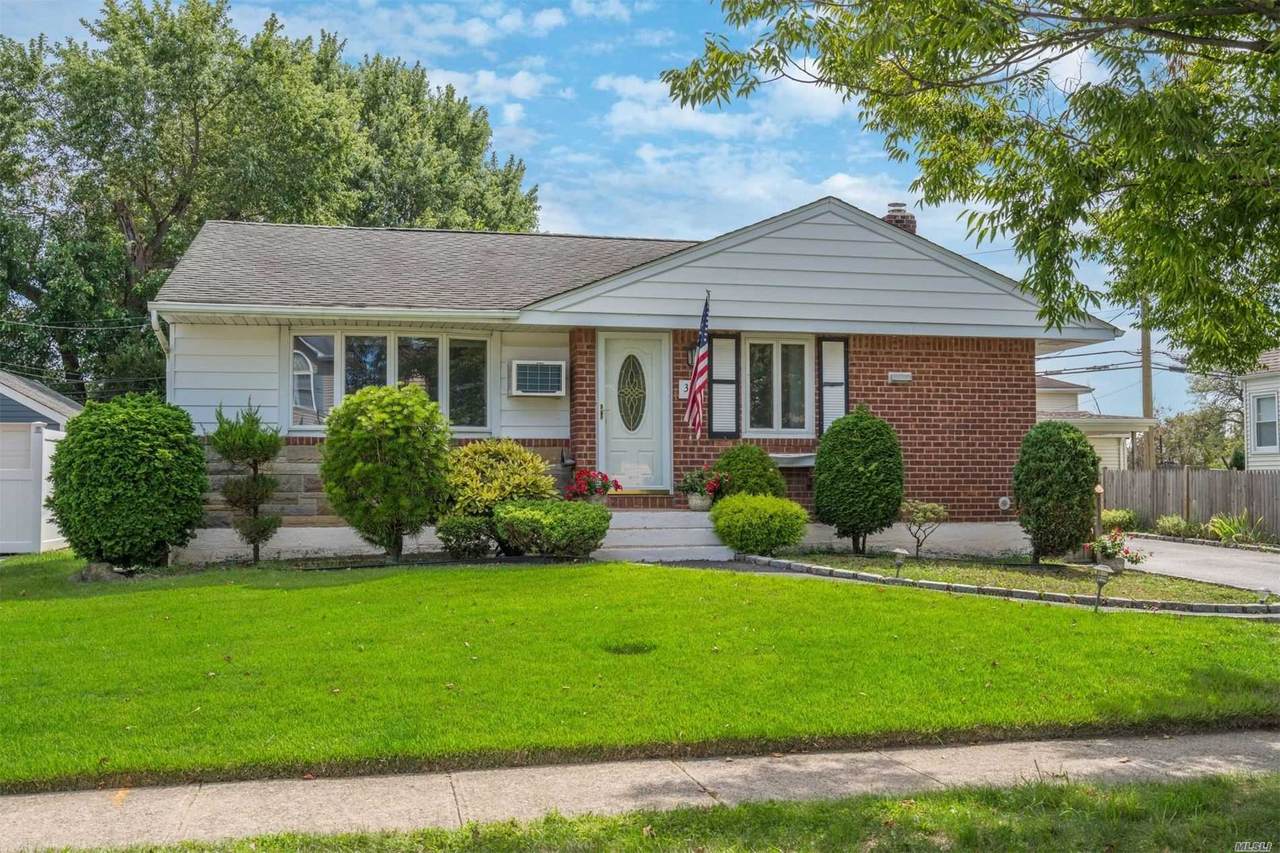 32 Elwood Avenue - Photo 1
