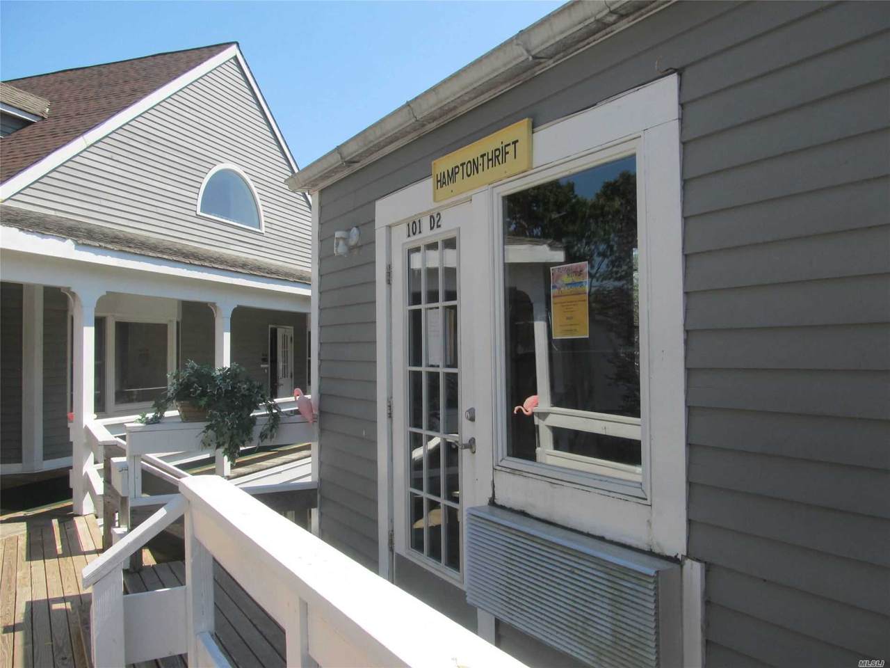 105 Montauk Hwy - Photo 1