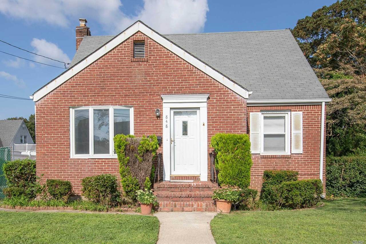 848 Bradley Street - Photo 1