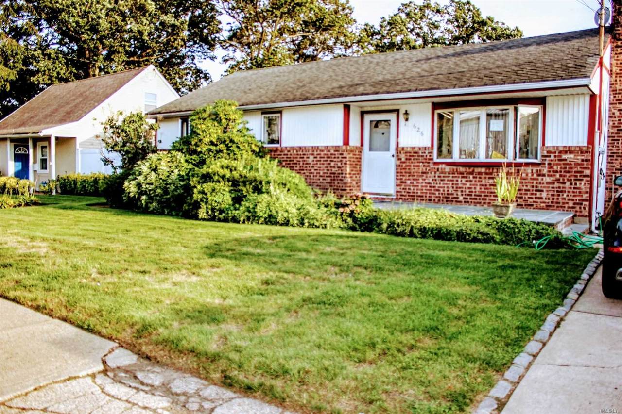 626 Eagle Avenue - Photo 1