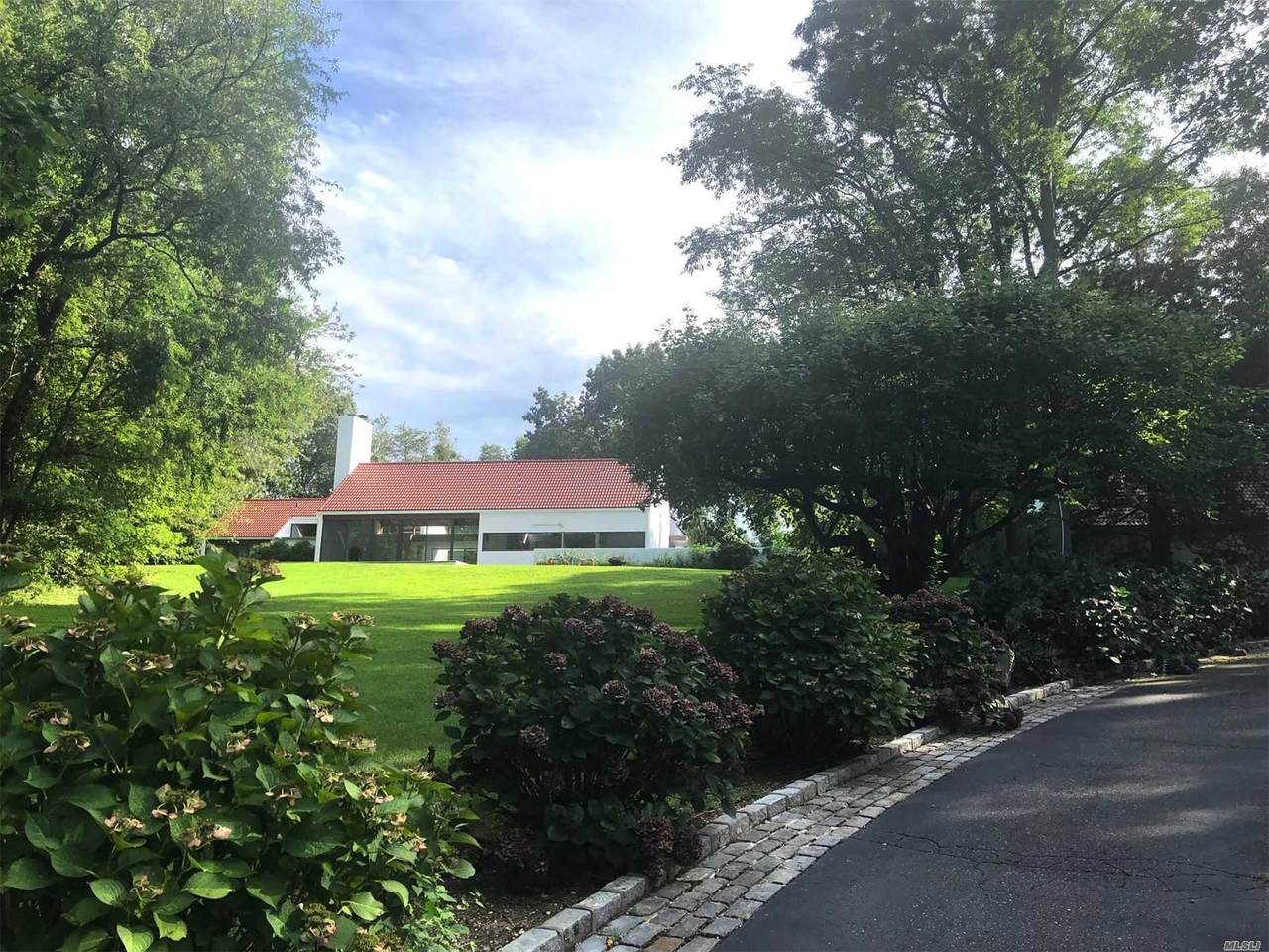 44 Sterling Lane - Photo 1