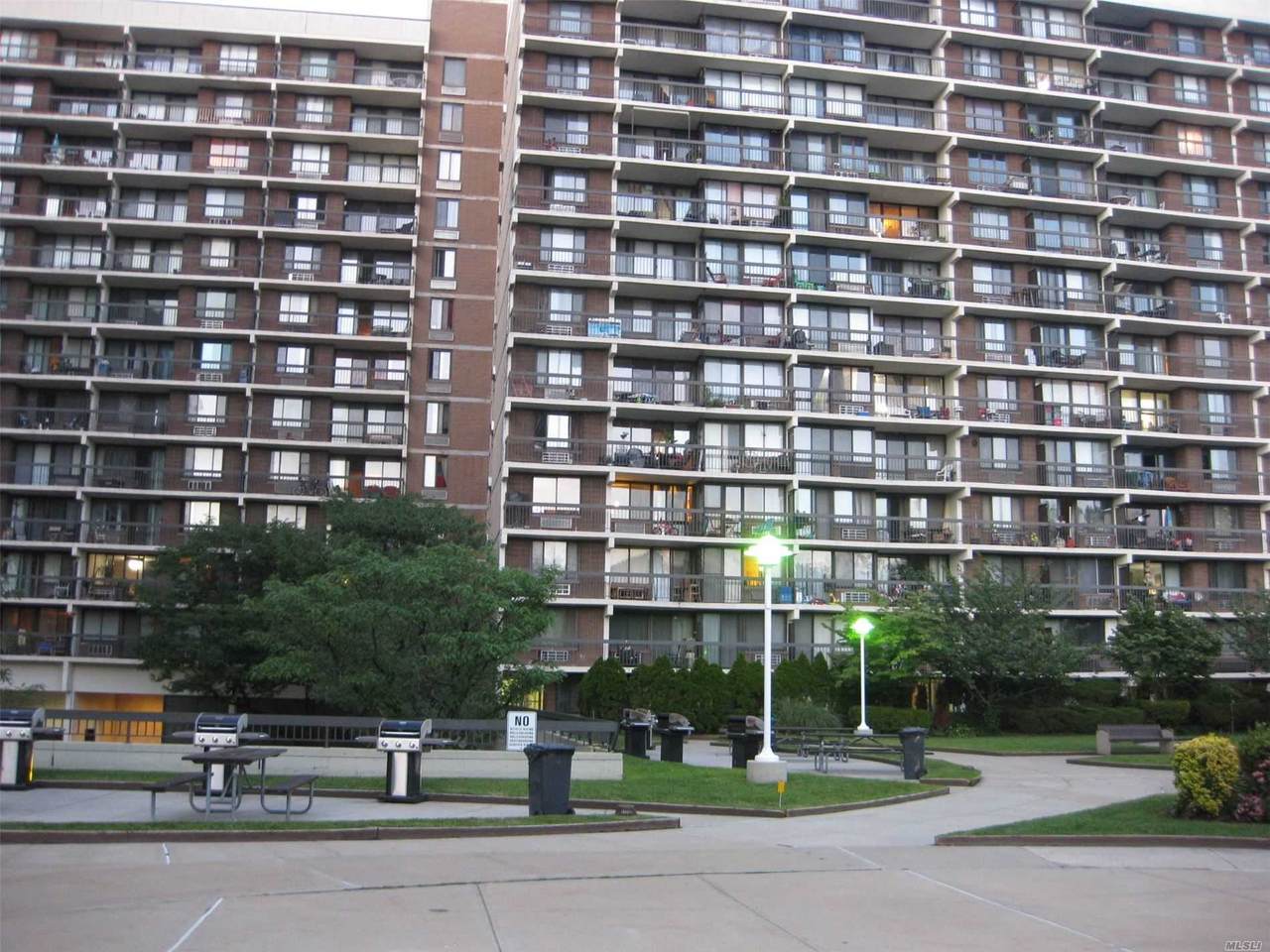 152-18 Union Turnpike - Photo 1