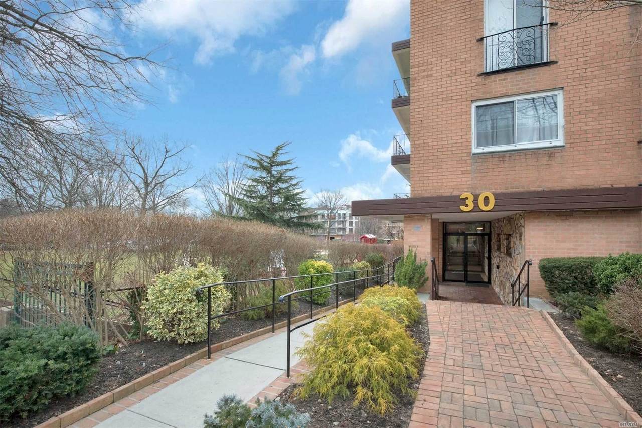 30 Barstow Road - Photo 1
