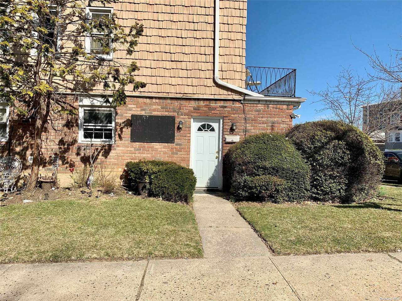 214-03 16th Avenue - Photo 1