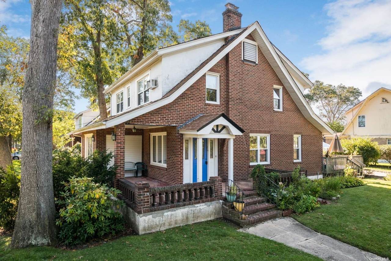 143 Oak Street - Photo 1