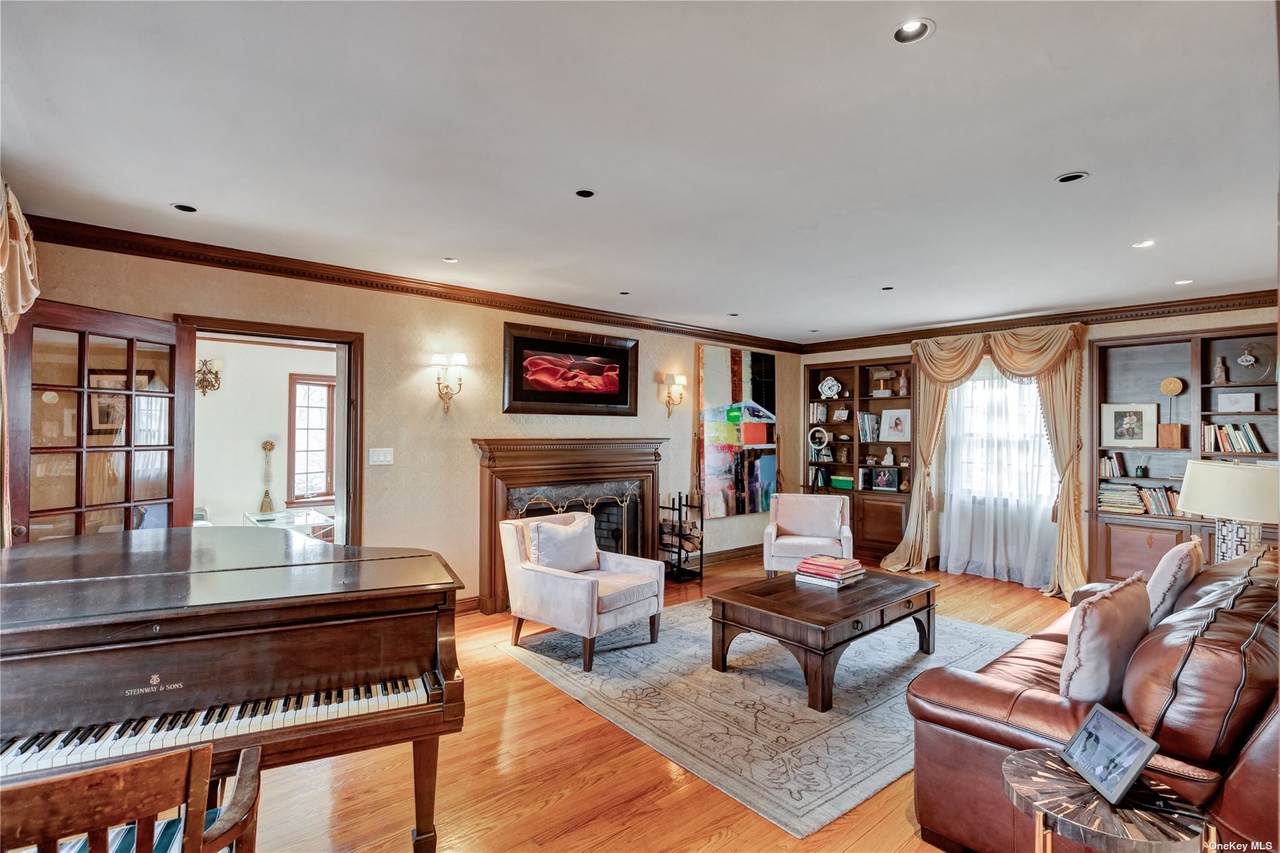 2 Grosvenor Place - Photo 1