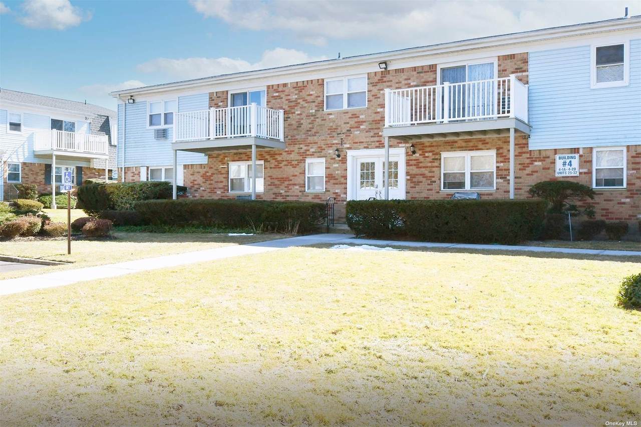 260-31 Waverly - Photo 1