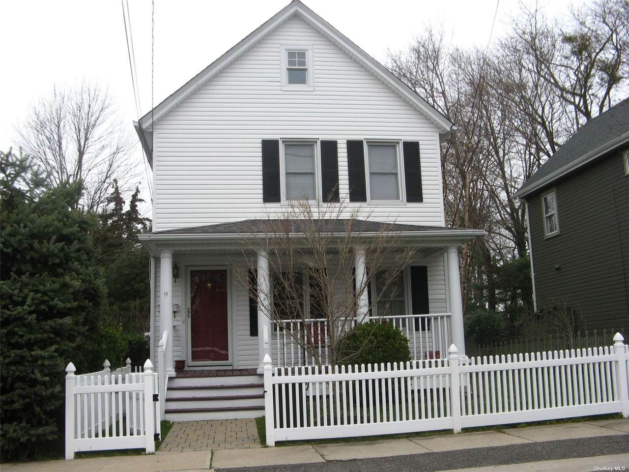 9 Underhill Avenue - Photo 1