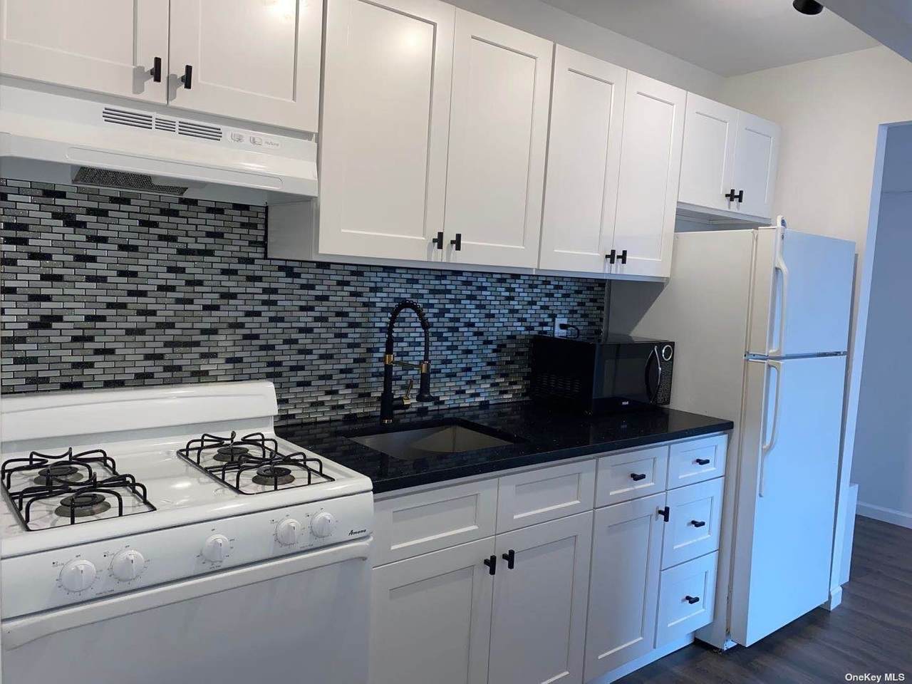200 Bowery - Photo 1