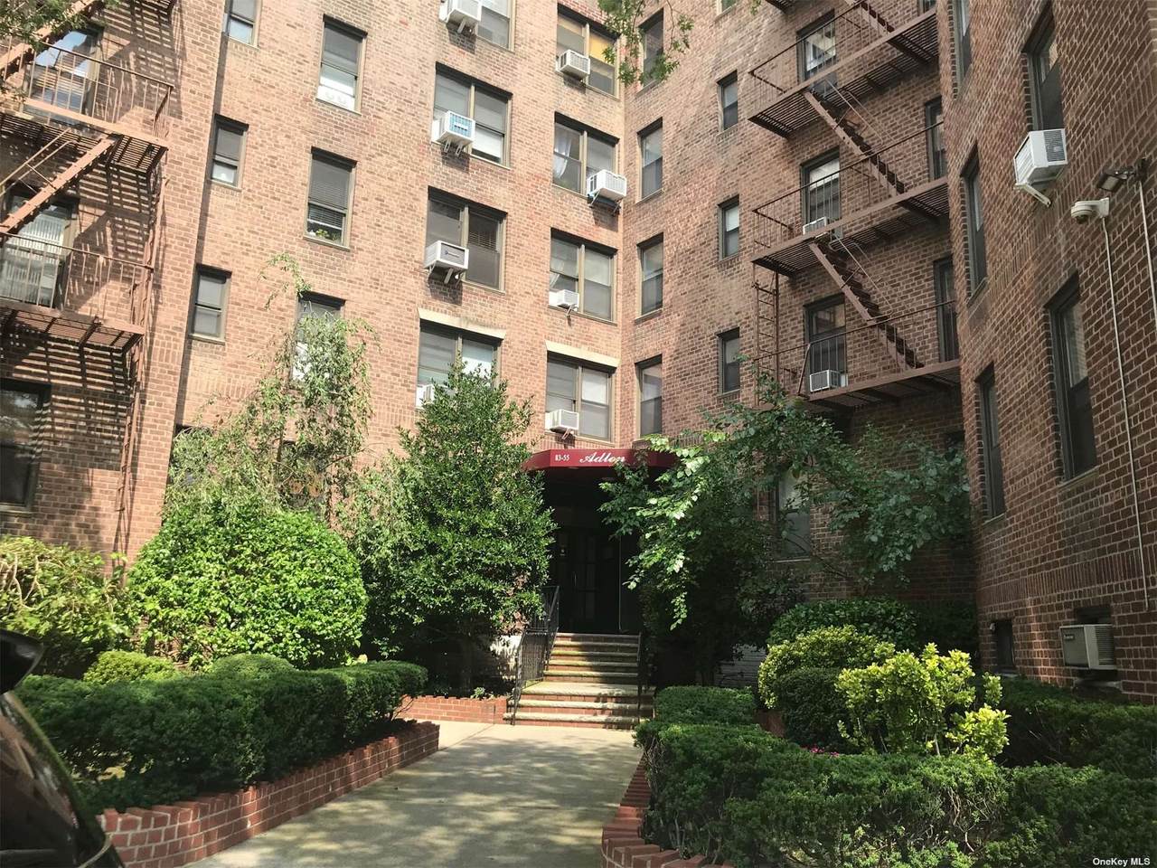 83-55 Woodhaven Boulevard - Photo 1
