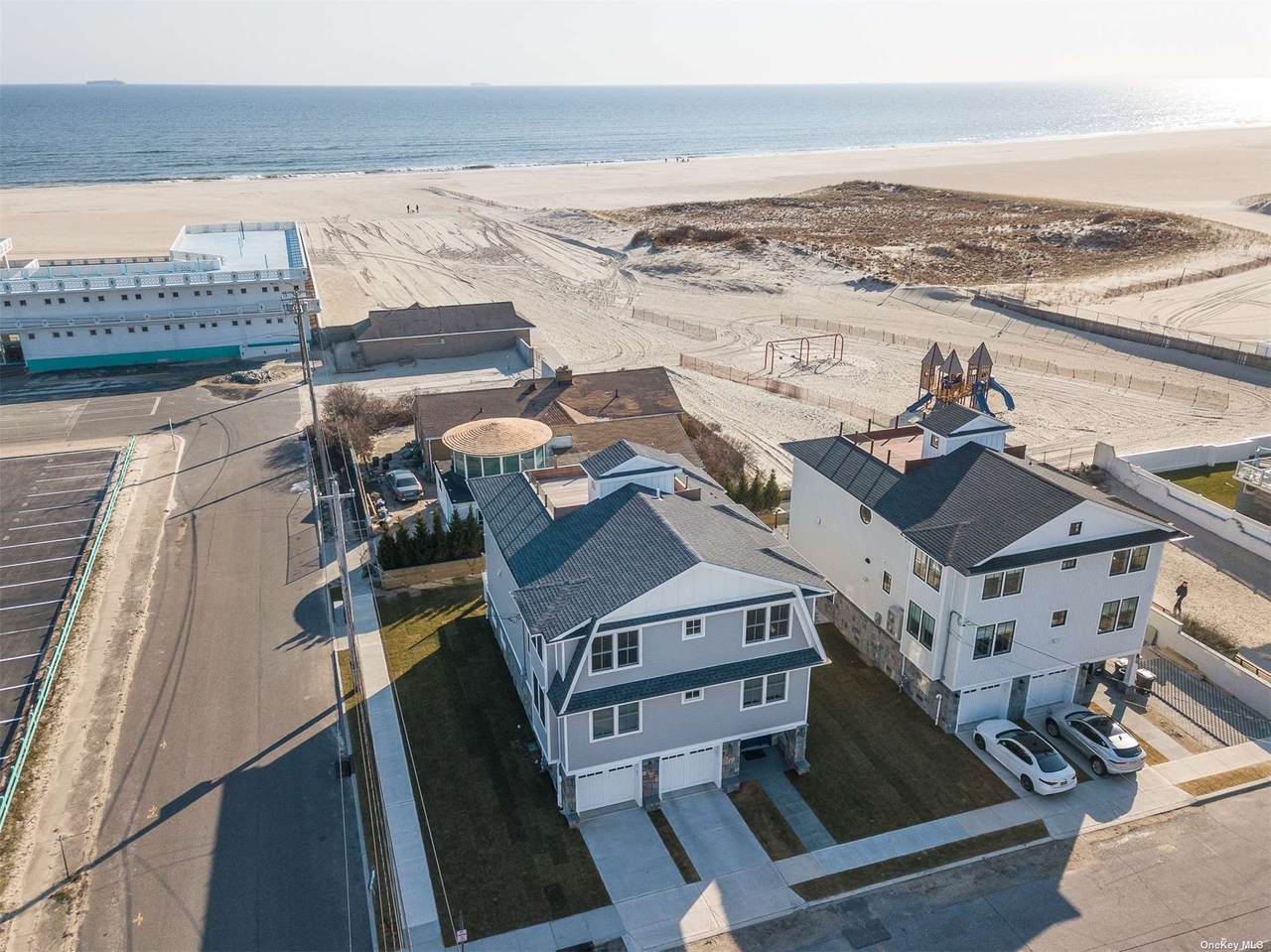 2115 Pacific Boulevard - Photo 1