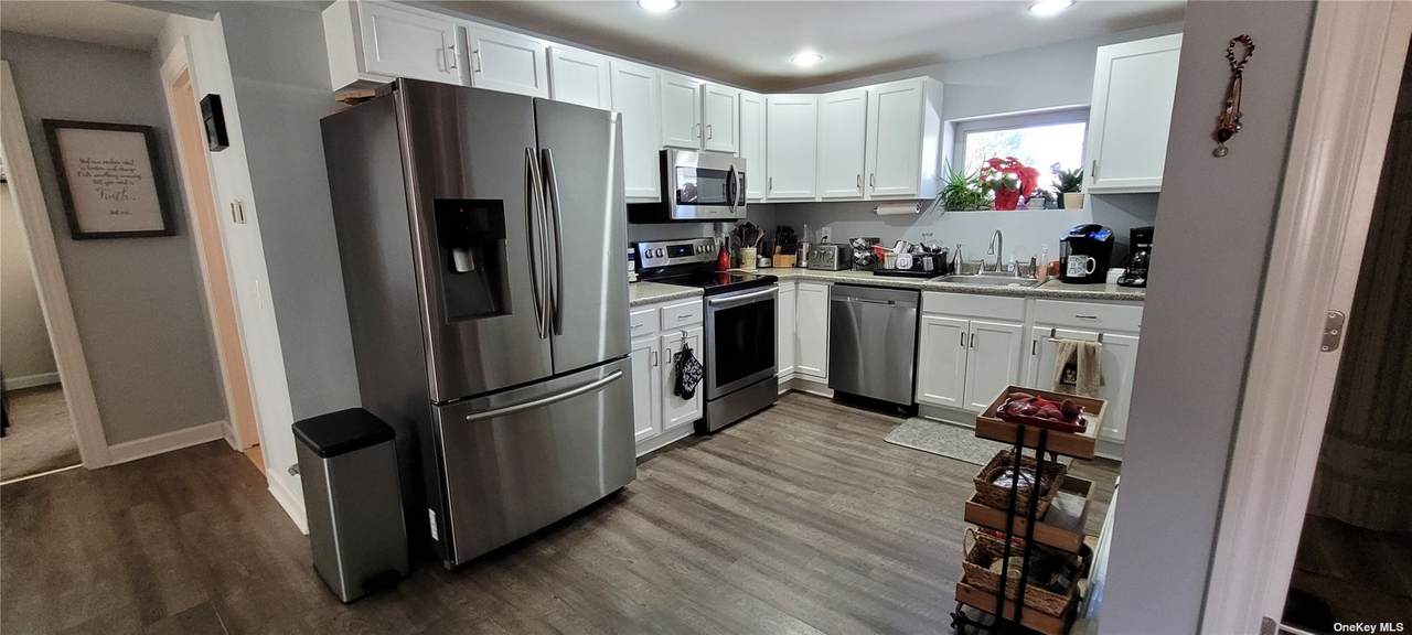 29 Juanita Avenue - Photo 1