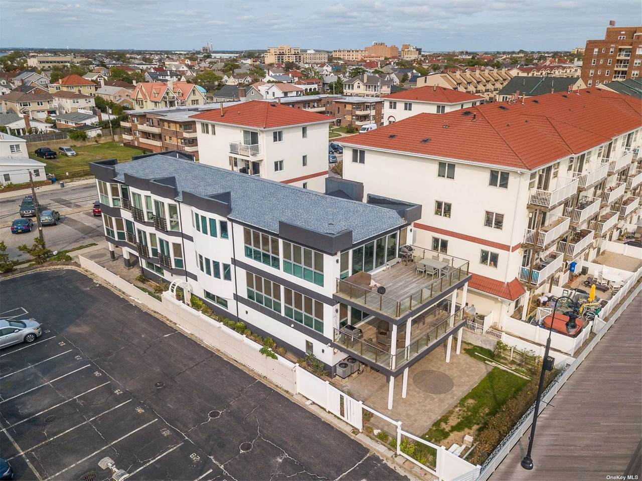 470 Oceanfront - Photo 1