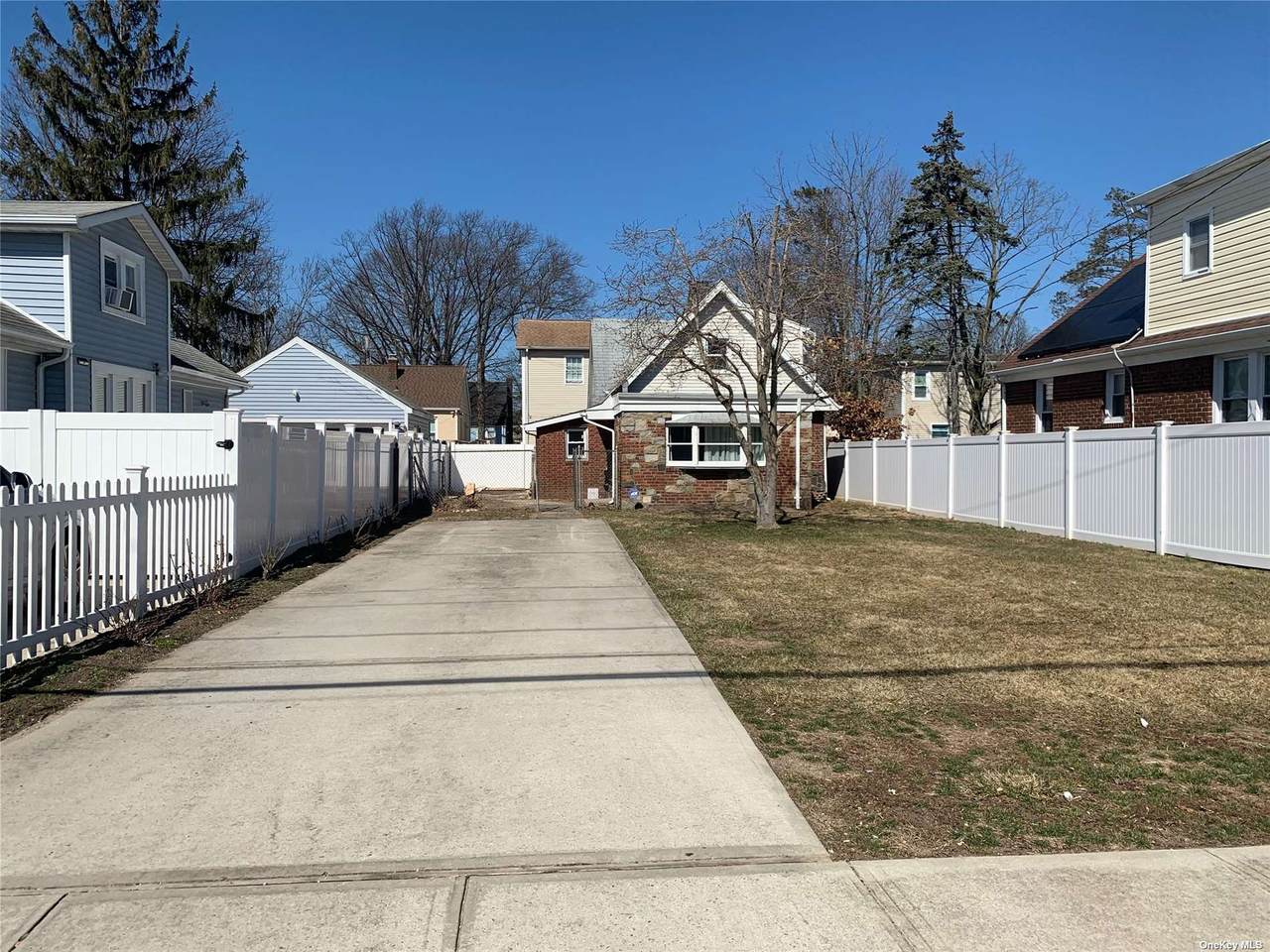 127 Grenada Avenue - Photo 1