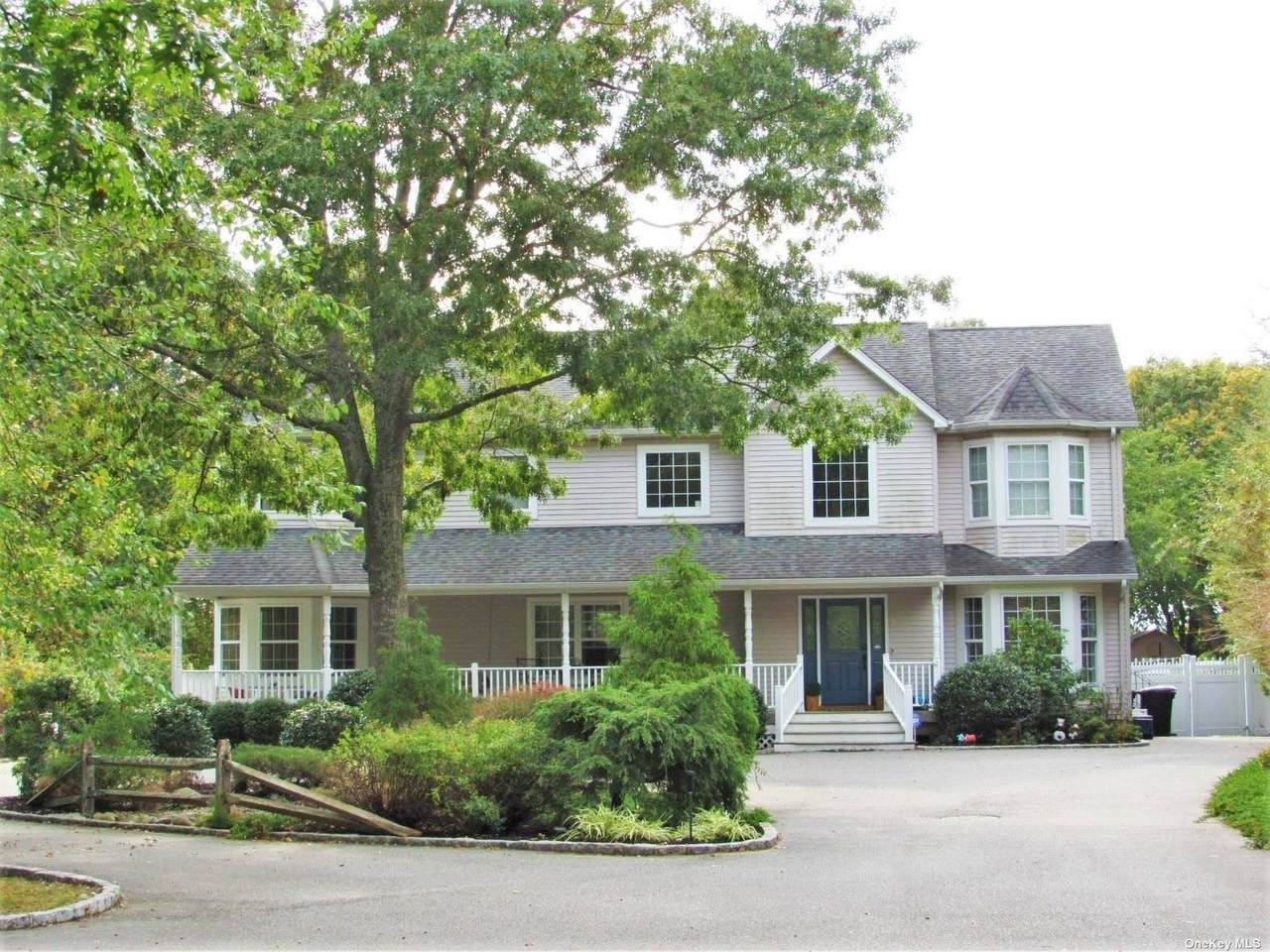 108 Eastport Manor Road - Photo 1