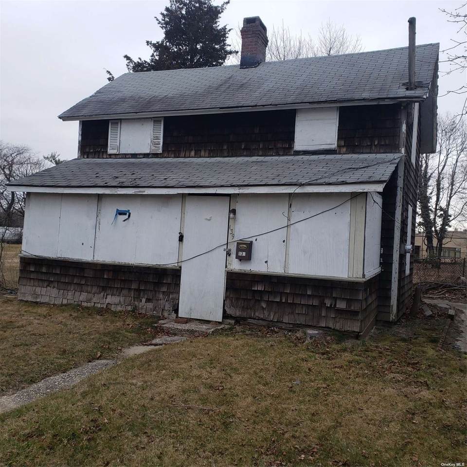 139 Arnold Avenue - Photo 1