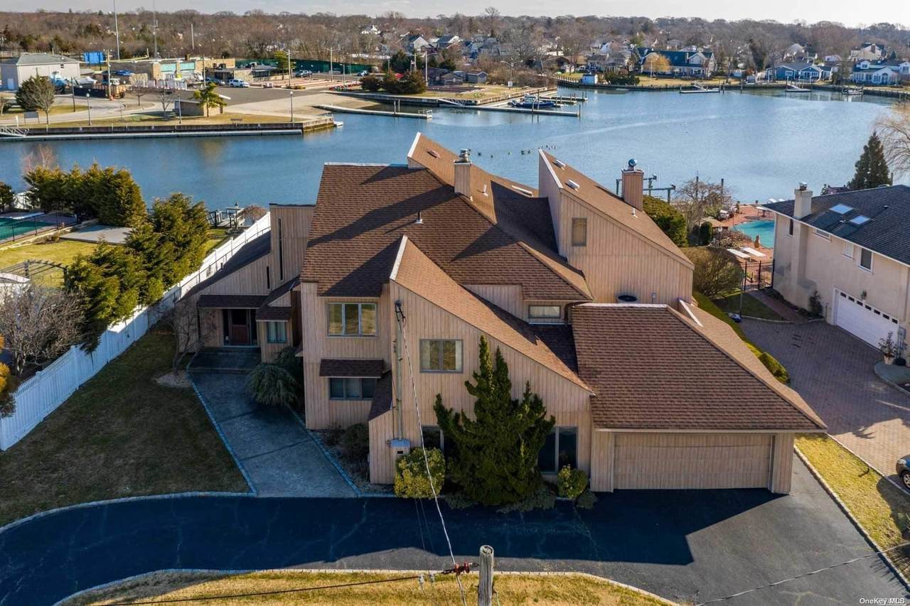 123 Whitewood Drive - Photo 1