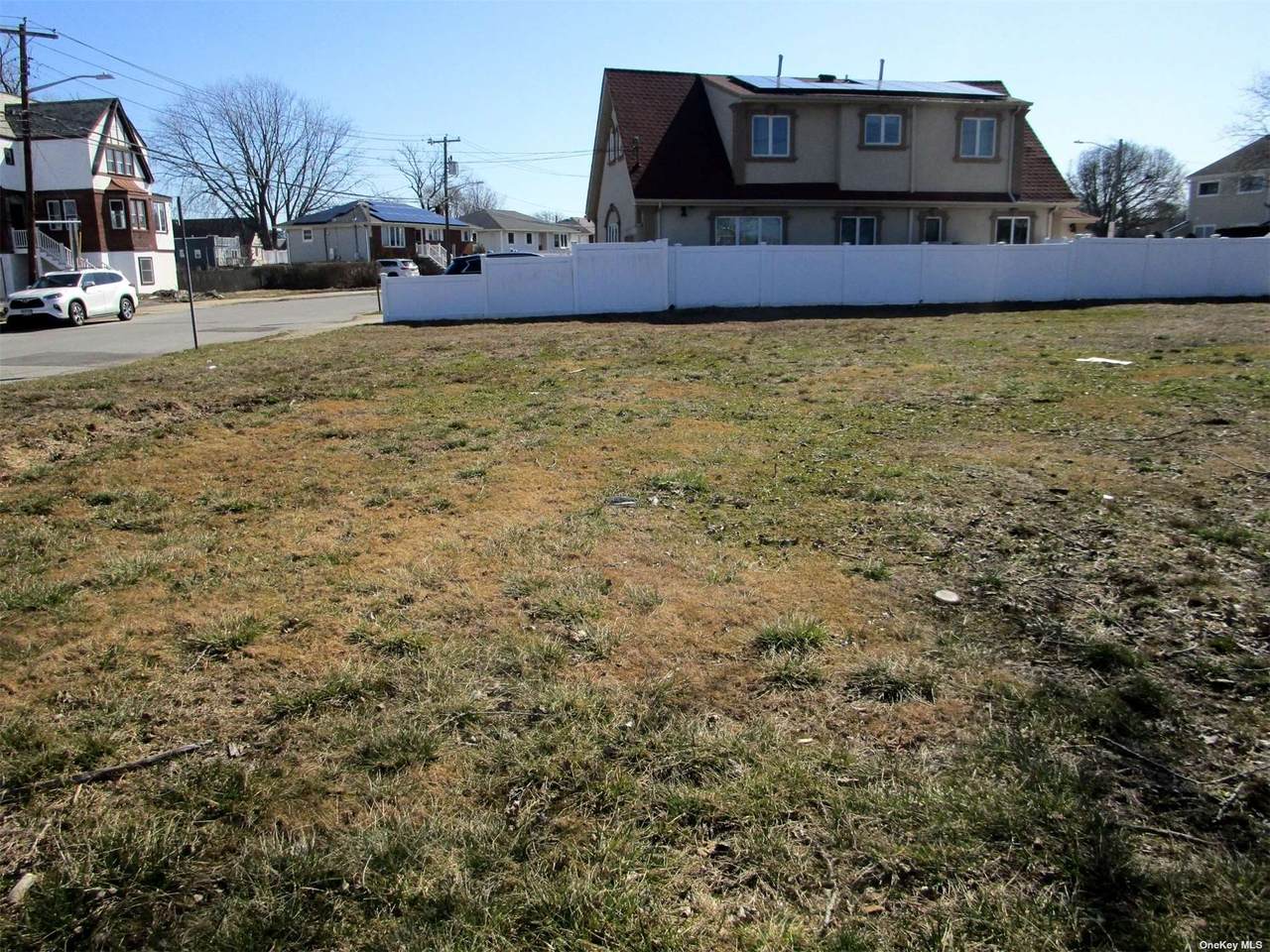 2 Baker Court - Photo 1
