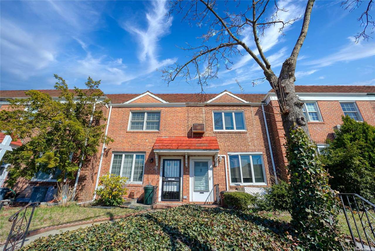 7549 Utopia Parkway - Photo 1