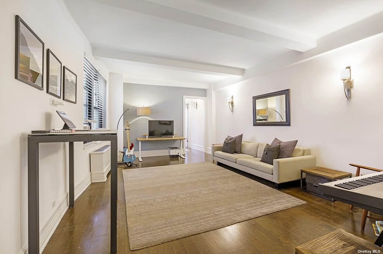 172 79th Street - Photo 1