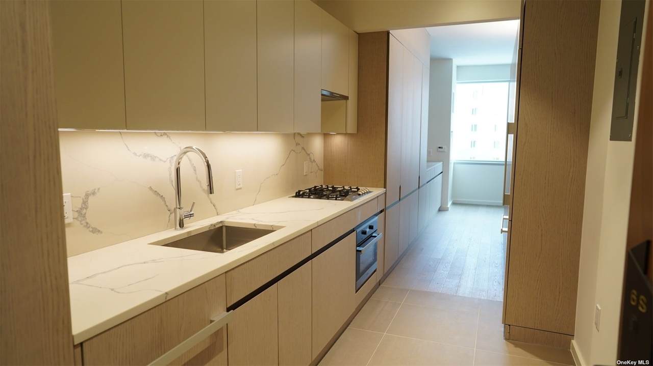 133-27 39th Ave - Photo 1