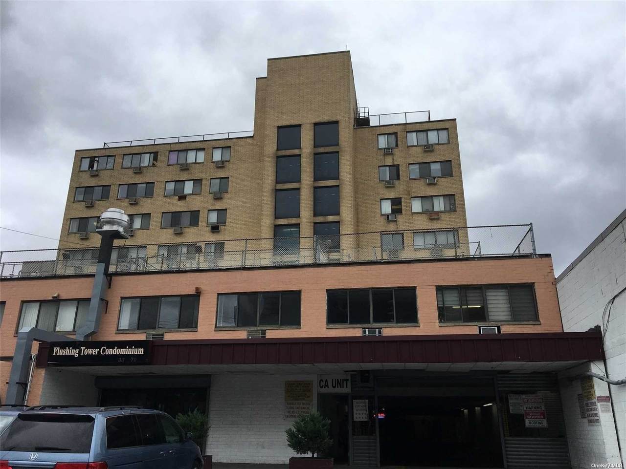 33-70 Prince Street - Photo 1