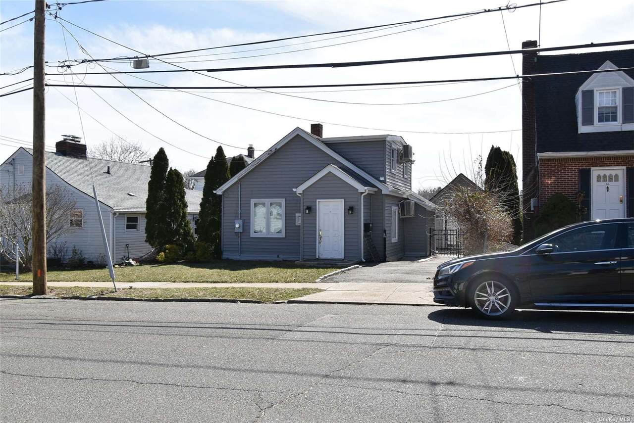 70 Woodward Street - Photo 1