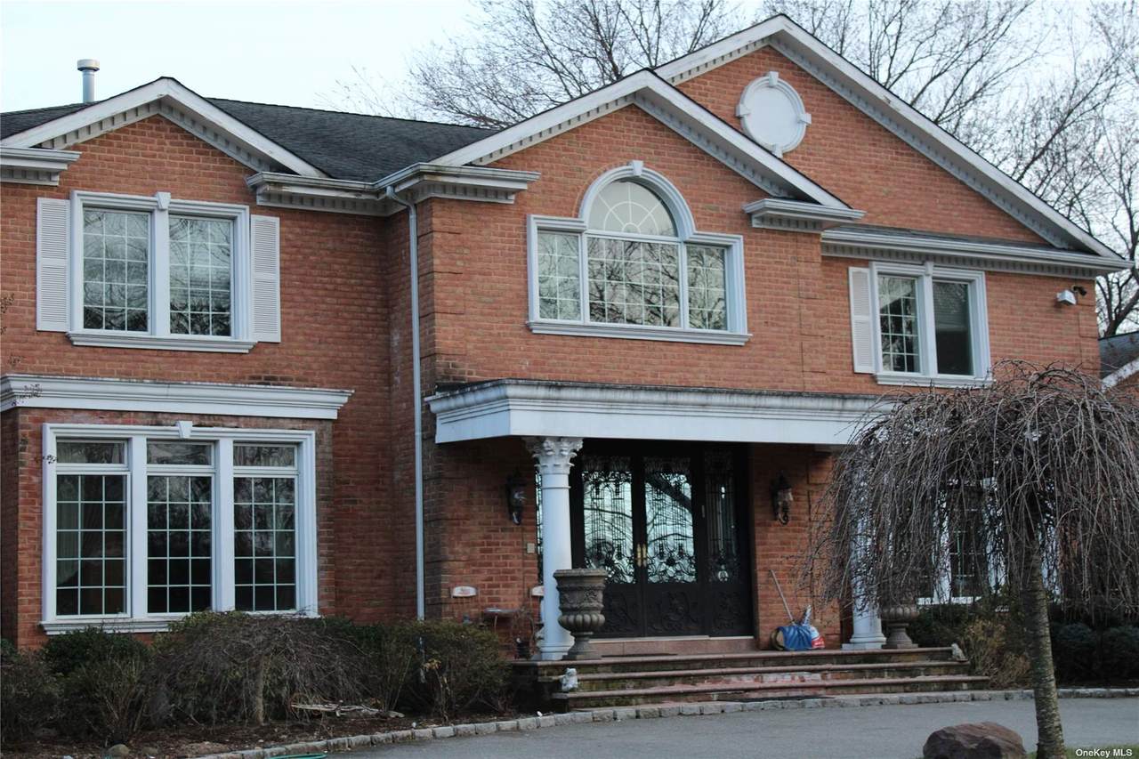 152 Woodhollow Road - Photo 1