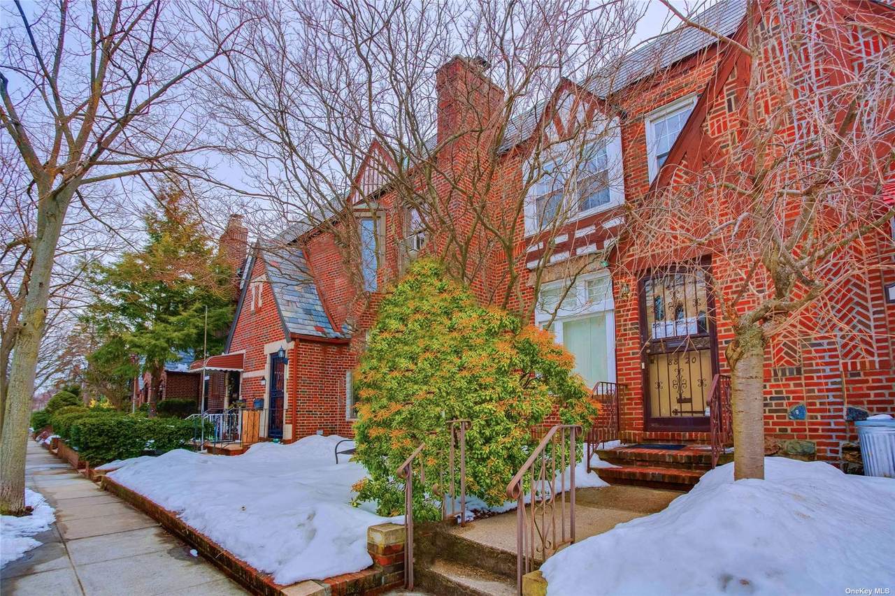 8820 74 Avenue - Photo 1