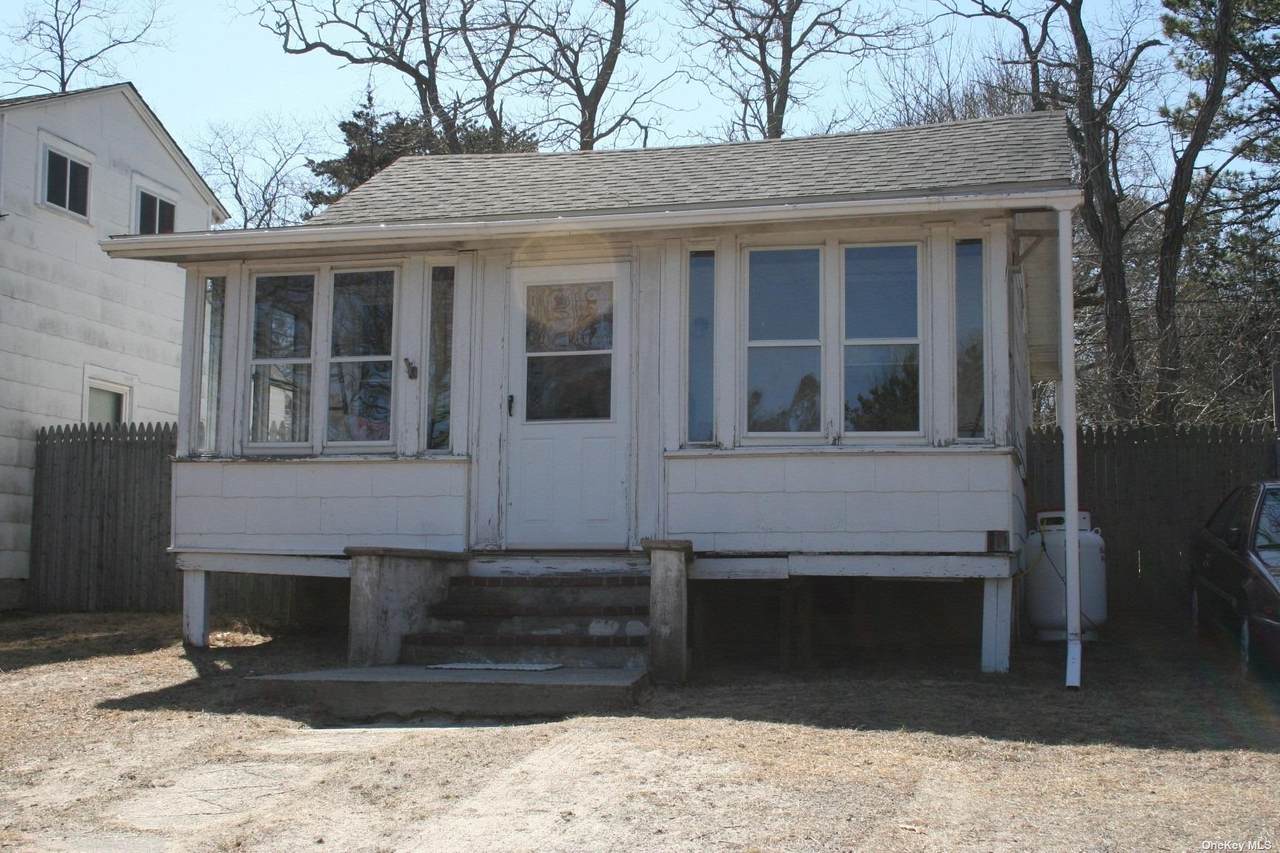 9 Willow Shade Avenue - Photo 1