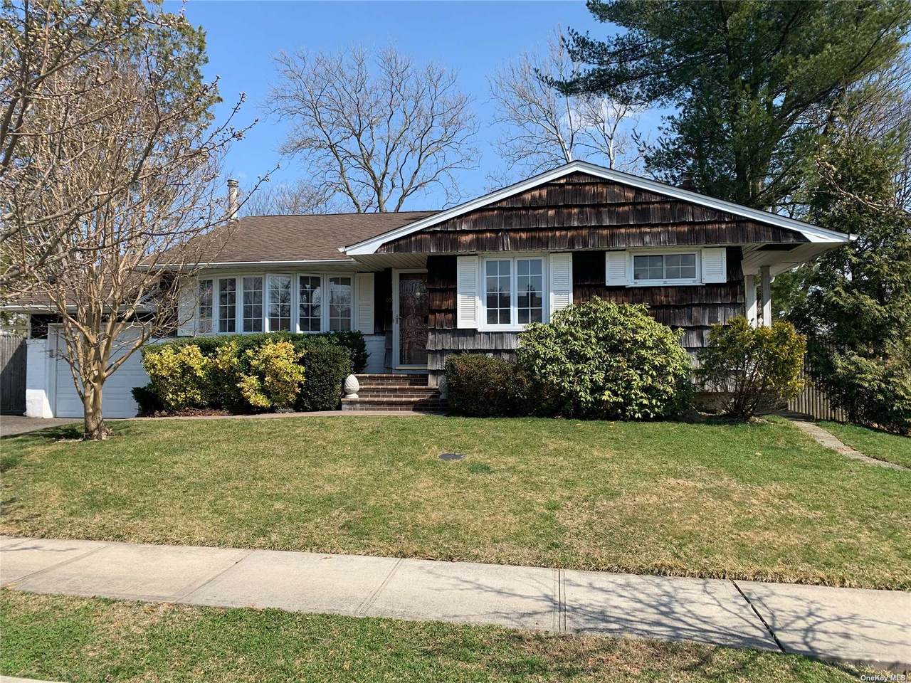 46 Alexander Drive - Photo 1