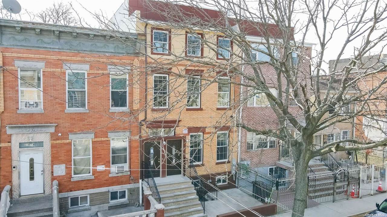 104-52 164th Street - Photo 1