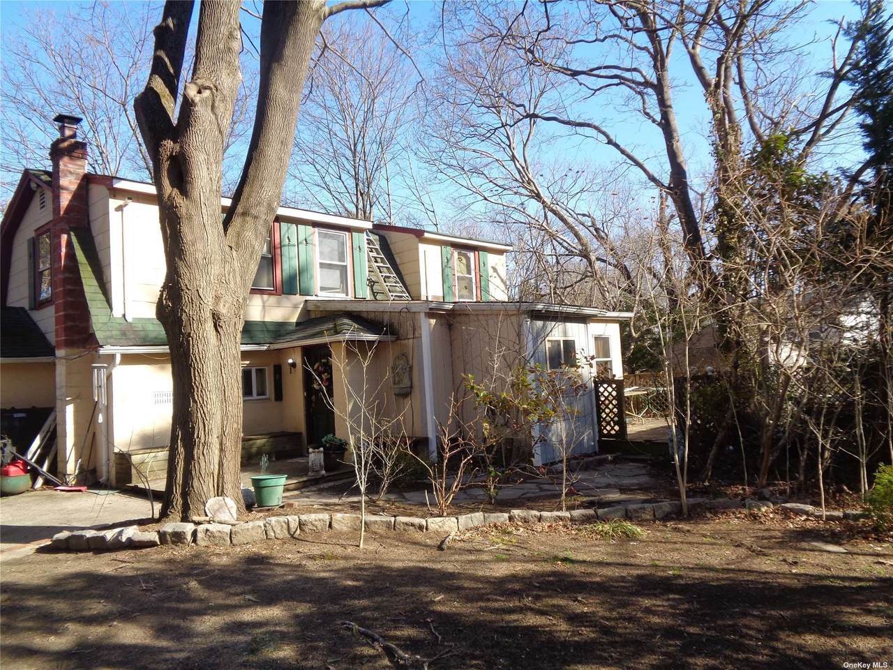 104 Schmidt Avenue - Photo 1