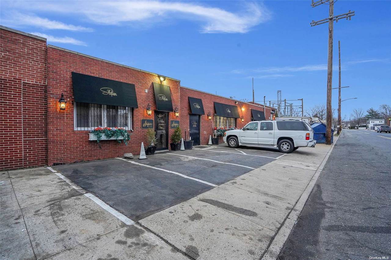 321 Hendrickson Avenue - Photo 1