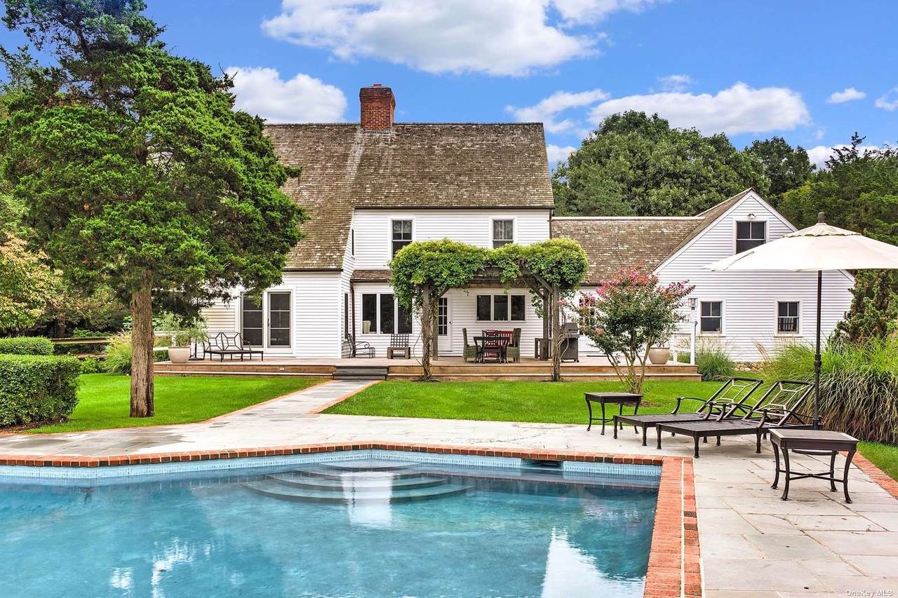 9985 Peconic Bay Boulevard - Photo 1