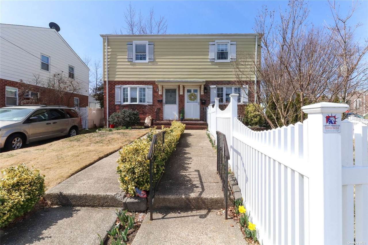 87-04 Little Neck Parkway - Photo 1