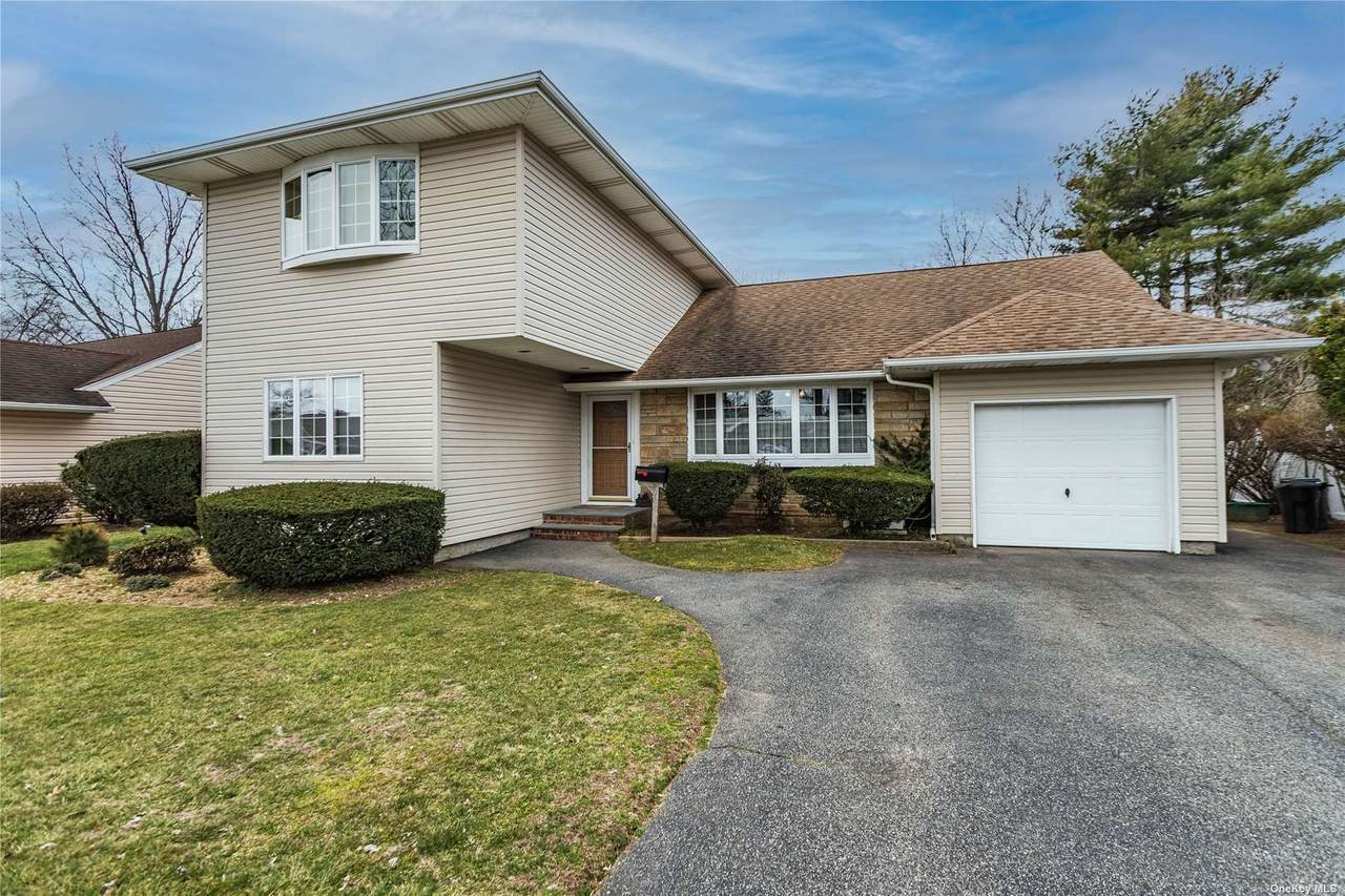 1242 Holly Road - Photo 1