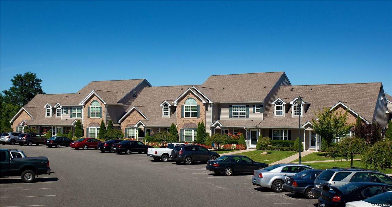 130 Pineview Lane - Photo 1